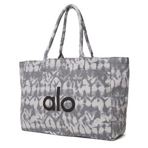 ALO yoga (Limited Edition) shopper tote NWT